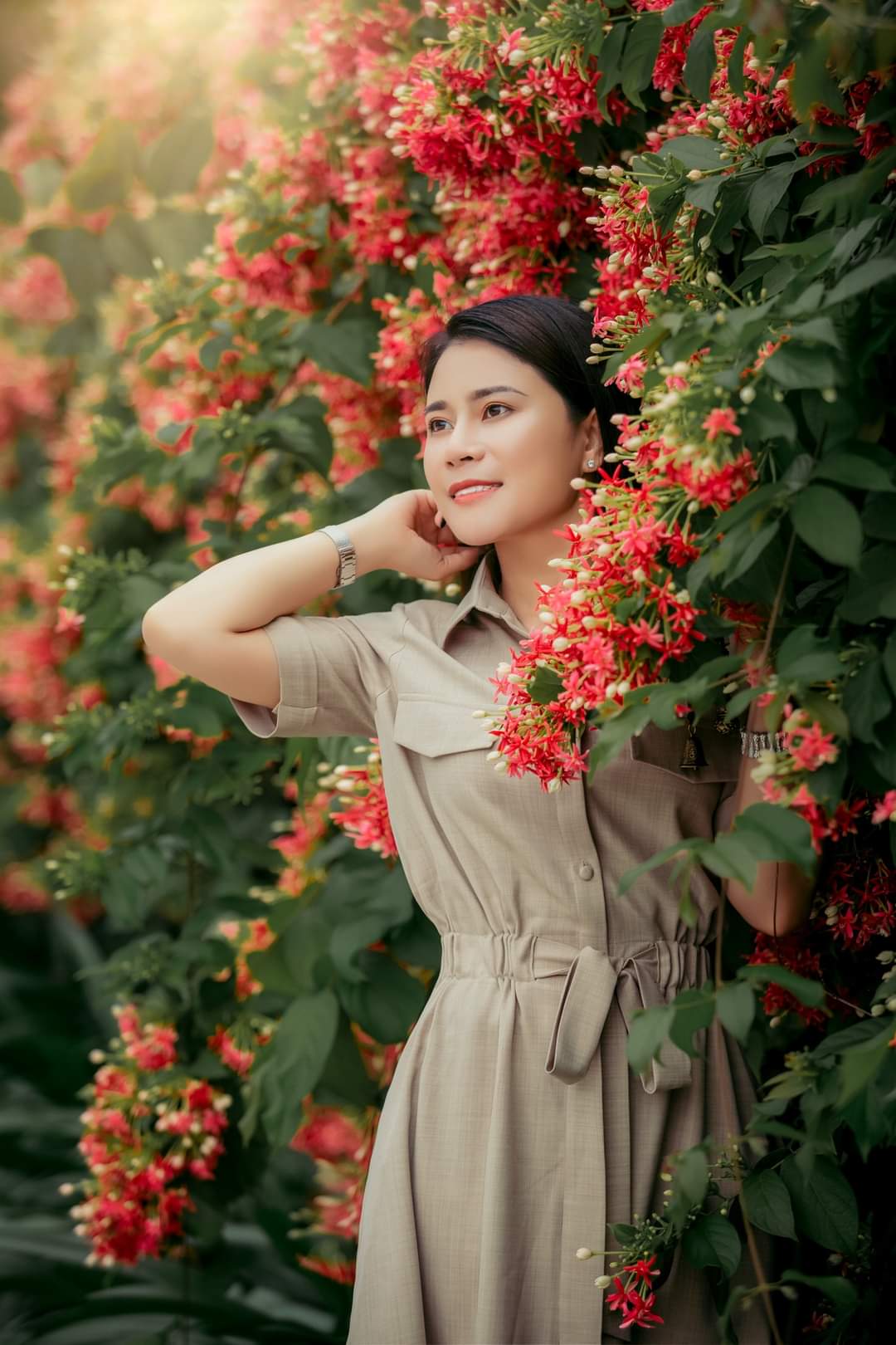 EM VẪN CƯỜI