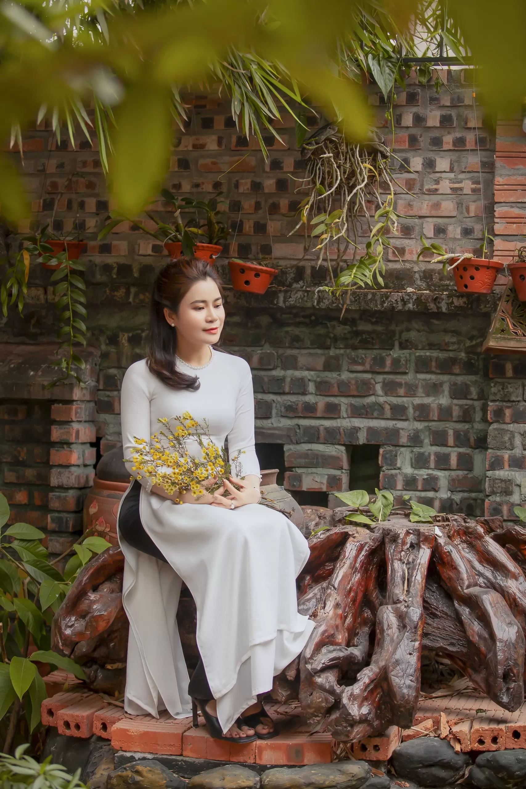NHÀ BAO VIỆC …